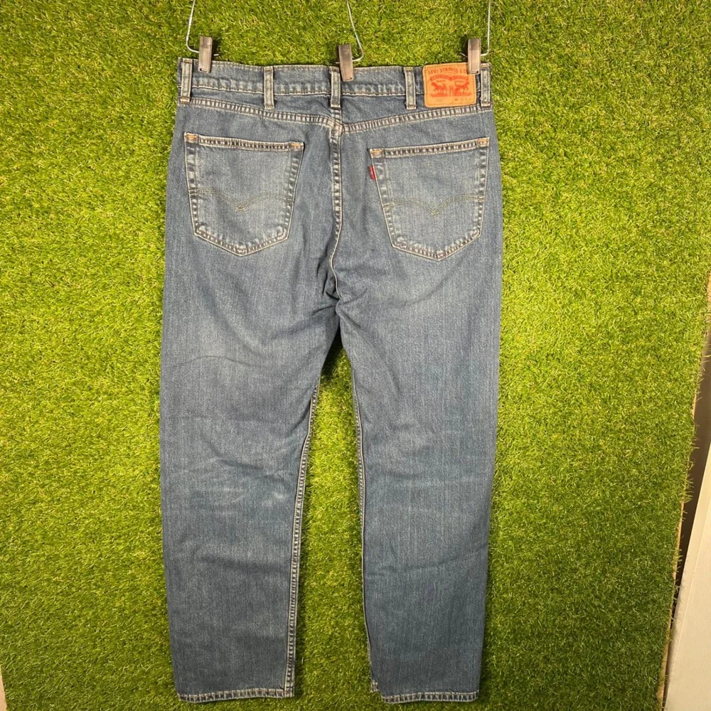 Levis 505 Regular Fit Jeans Mens 38x32 Medium Wash Blue Straight Leg 00505-1538